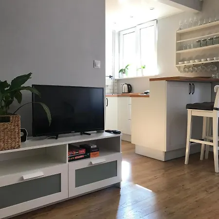 דירה Pod Ratuszem ילנייה גורה